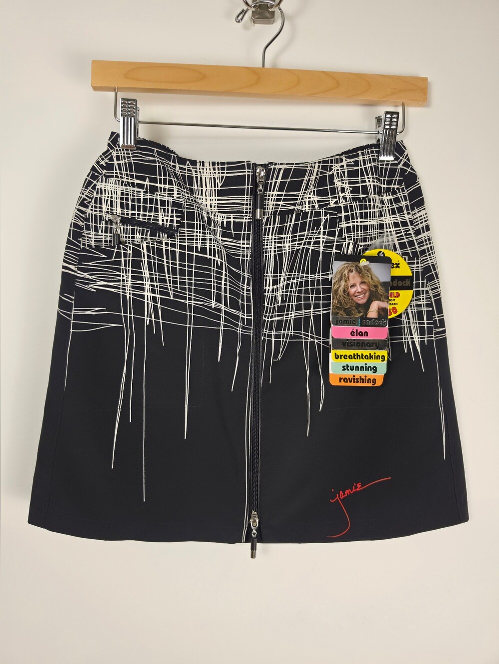 Jamie Sadock Golf Mini Skirt Size 0 Black White Abstract Zip Front NWT Sporty
